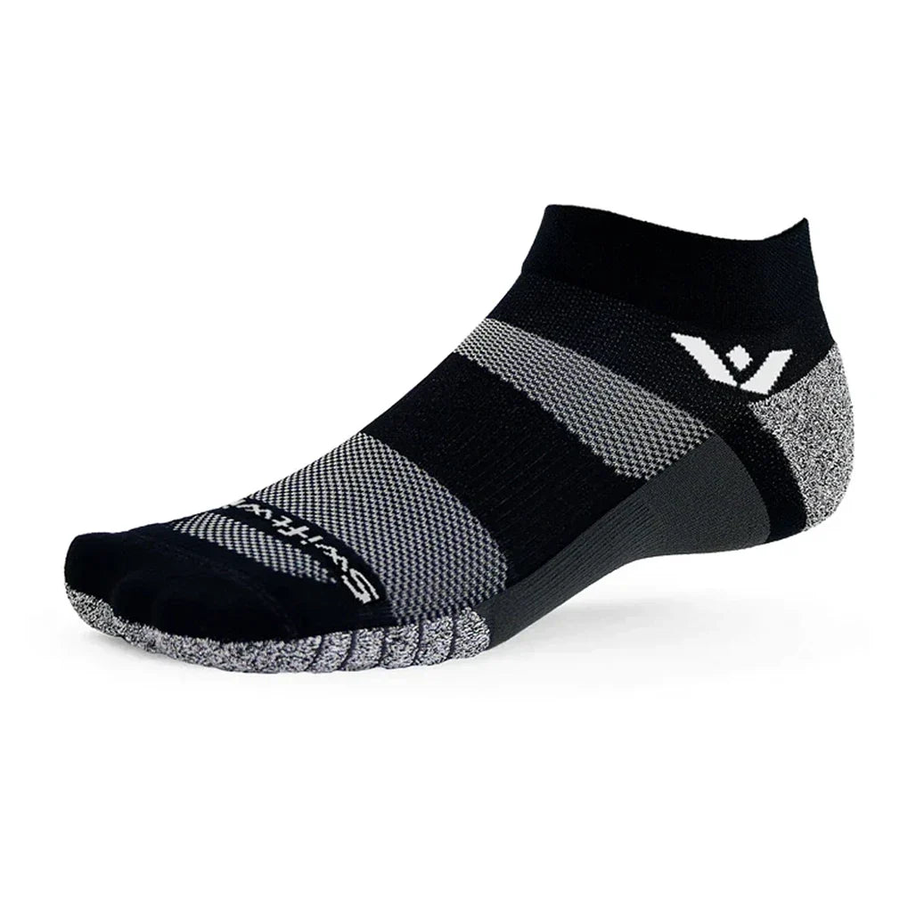 Flite XT Ankle Socks Black-Socks-Swiftwick-1X010ZZ-Tennis Express